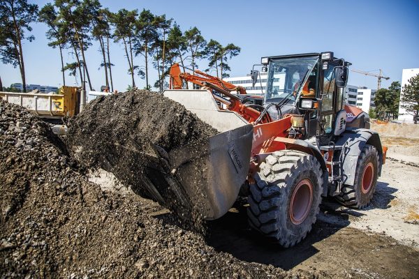 Hitachi ZW 150-6 - Image 3